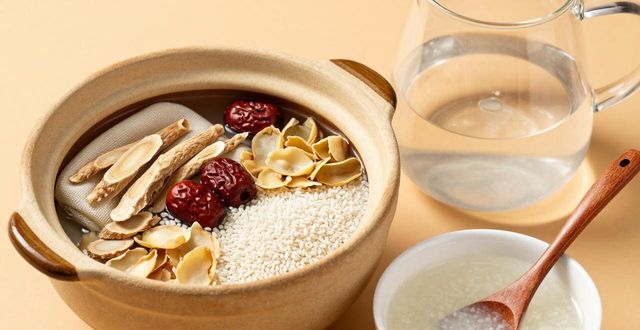 秋天银屑病反复或加重?穴位按揉加食疗帮你缓解